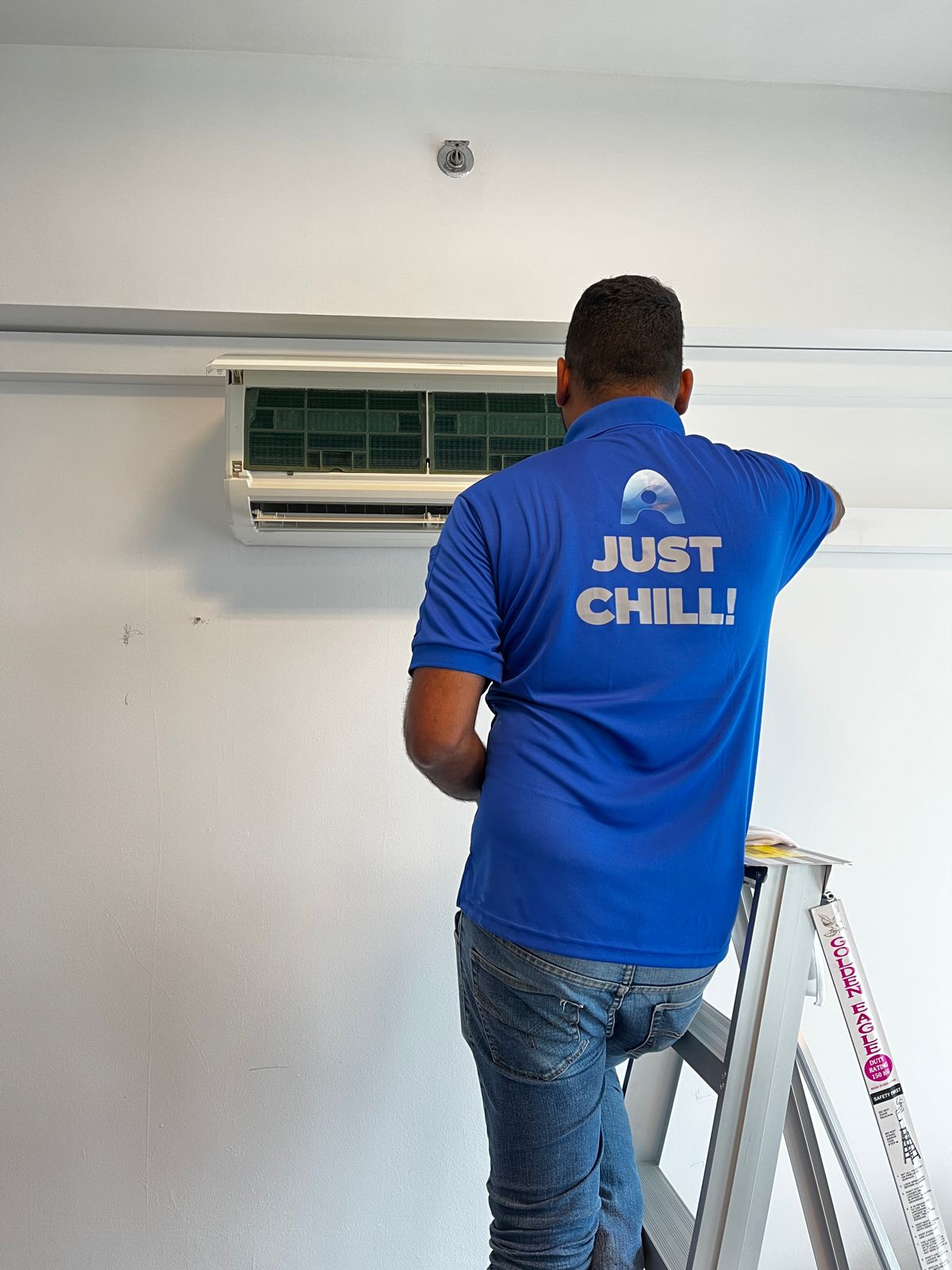 Airple technician maintenance