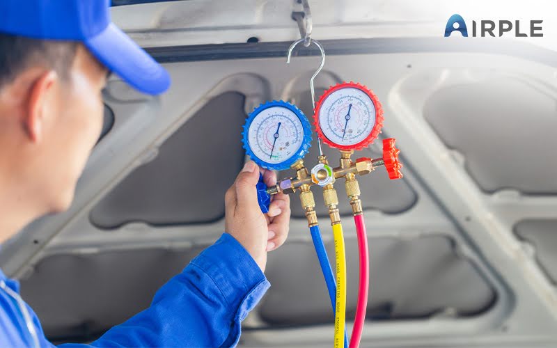 Checking an aircon's gas level