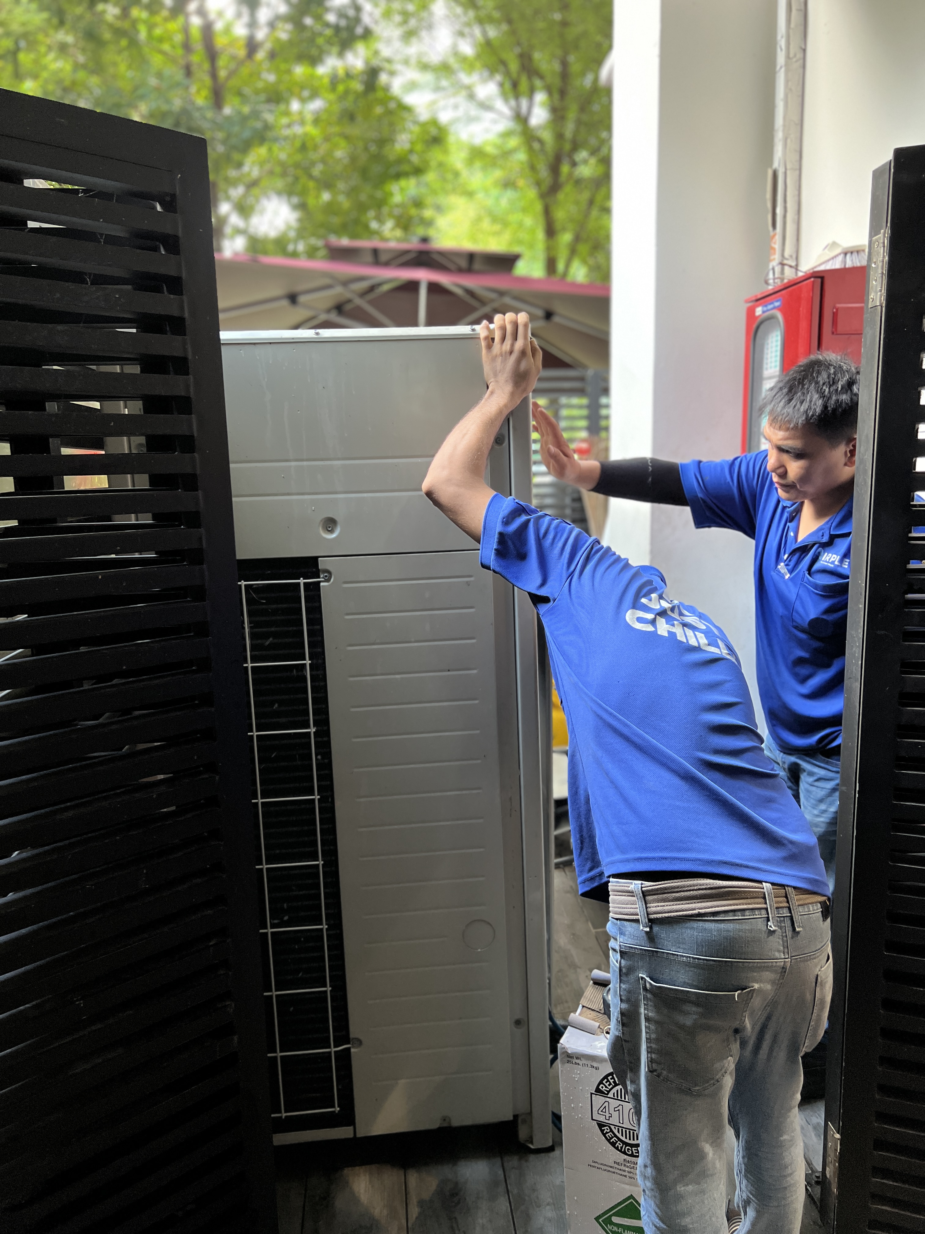 Daikin VRV Condenser Maintenance 